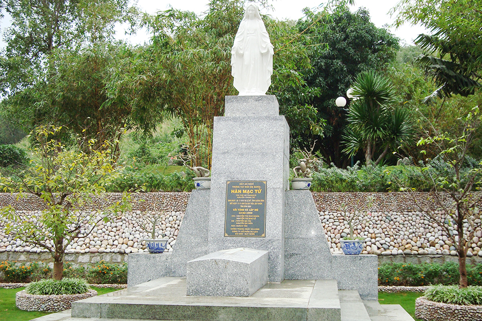 Mộ Nha Thơ Han Mặc Tử Han Mac Tu Tomb Yeudulich