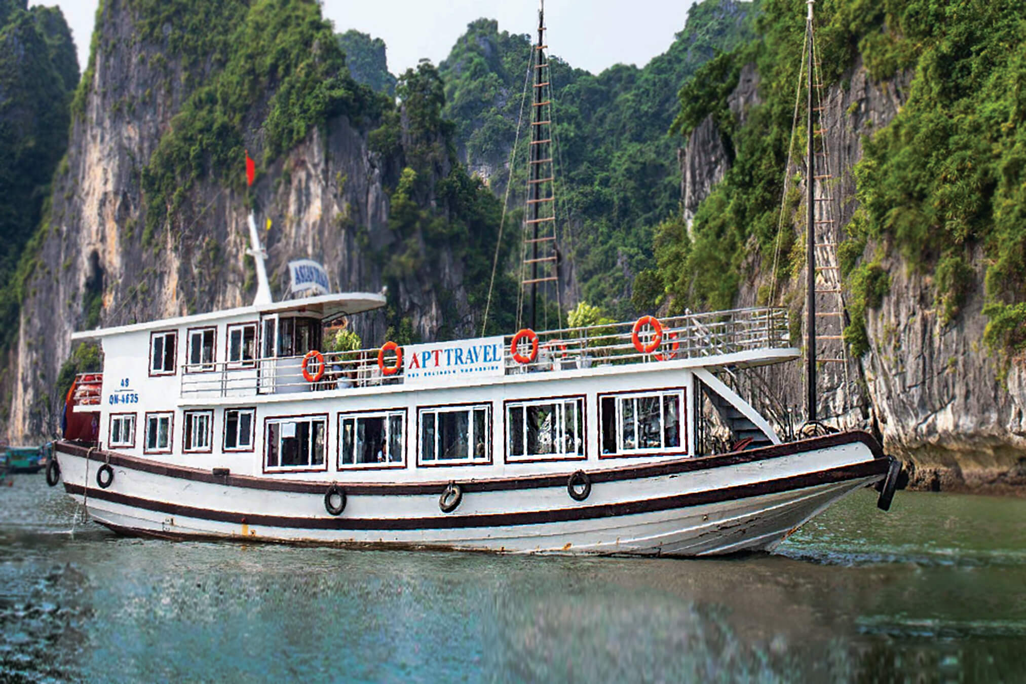 Tour Hạ Long 1 ngày: Vịnh Hạ Long - Động Thiên Cung - Hòn Đỉnh Hương - Hòn Gà Chọi