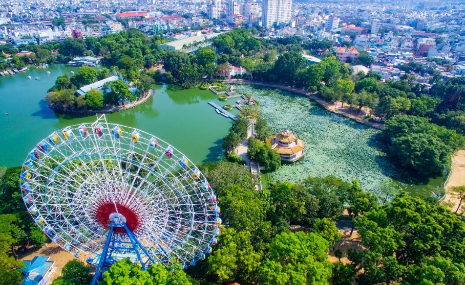 Top công viên giải trí Việt Nam - Công viên văn hóa Đầm Sen là điểm vui chơi lý tưởng cho các gia đình ở Hồ Chí Minh. Ảnh: Sưu tầm