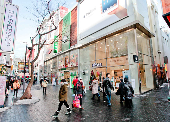 Chơi gì ở Seoul - Myeong-dong là điểm đến không bao giờ vắng mặt trong lịch trình du lịch bụi Hàn Quốc. Ảnh: Tumblr