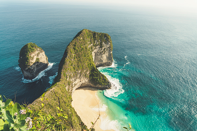 Đi du lịch Bali Indonesia: thử cảm giác ở resort dành cho ngôi sao - Bali hùng vĩ, lãng mạn đang chờ bạn khám phá. Ảnh: Unsplash
