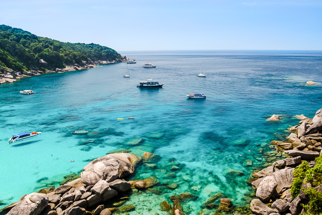 Đi du lịch Phuket đừng bỏ lỡ 5 trải nghiệm thú vị sau - Quần đảo Similan đẹp mê hồn. Nguồn: Singha Live