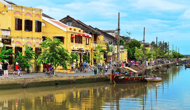 Kinh nghiệm du lịch Hội An Đà Nẵng không hối tiếc - Xe khách giường nằm cũng là một lựa chọn không tồi cho chuyến đi Hội An. Ảnh: Hoanglong