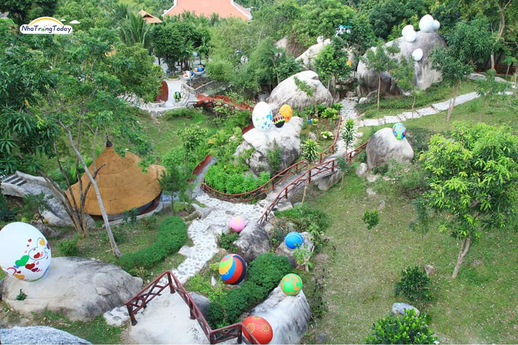 Top công viên giải trí Việt Nam - Khu du lịch tắm bùn trăm trứng là địa điểm mới mẻ, hấp dẫn khi du lịch Nha Trang gần đây. Ảnh: nhatrangtoday.vn