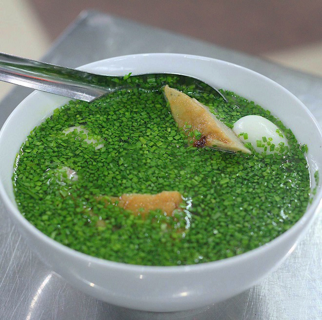 Du lịch ở Phú Yên: nên ăn gì, ở đâu? - Bánh canh hẹ. Ảnh: Foody