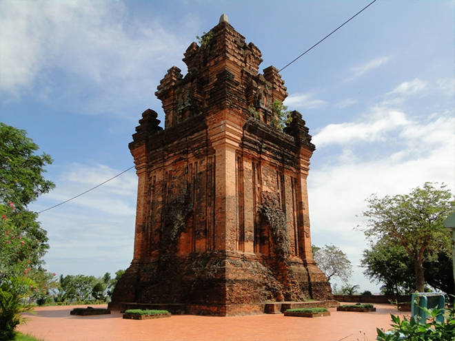 Du lịch Phú Yên - Tháp Nhạn