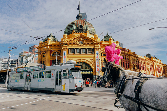 Xin visa du lịch Úc khó hay dễ? - Thành phố Melbourne cổ kính, chứa đựng nhiều giá trị văn hoá đang chờ bạn khám phá. Ảnh: Unsplash