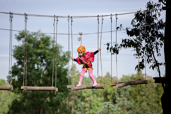 Khám phá top 5 hoạt động kỳ thú khi du lịch Bali tự túc - Bali TreeTop Adventure Park. Ảnh: Holiday Photos