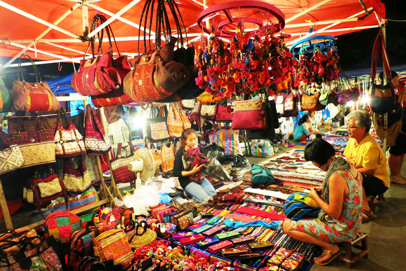 Top 9 điểm mua sắm hấp dẫn du khách ở Hà Nội