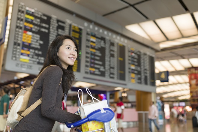 Cẩm nang đặt vé máy bay giá rẻ cho chuyến du lịch Tết - Săn vé máy bay Tết sẽ không còn quá khó nếu du khách chuẩn bị sớm và chu đáo. Ảnh: Dreamstime.com