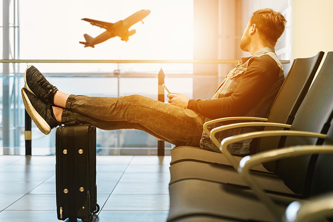 Kinh nghiệm du lịch giá rẻ, tiết kiệm chi phí cho dân tự túc - Nếu giảm được vé máy bay thì kinh phí sẽ giảm đi đáng kể. Ảnh: Pixabay