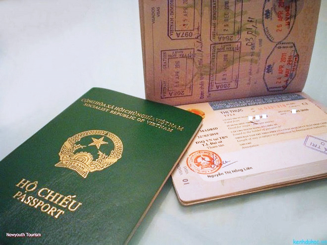 Thủ tục làm hộ chiếu - Những hồ sơ cần có khi làm thủ tục cấp mới hộ chiếu. Ảnh: Top Pick