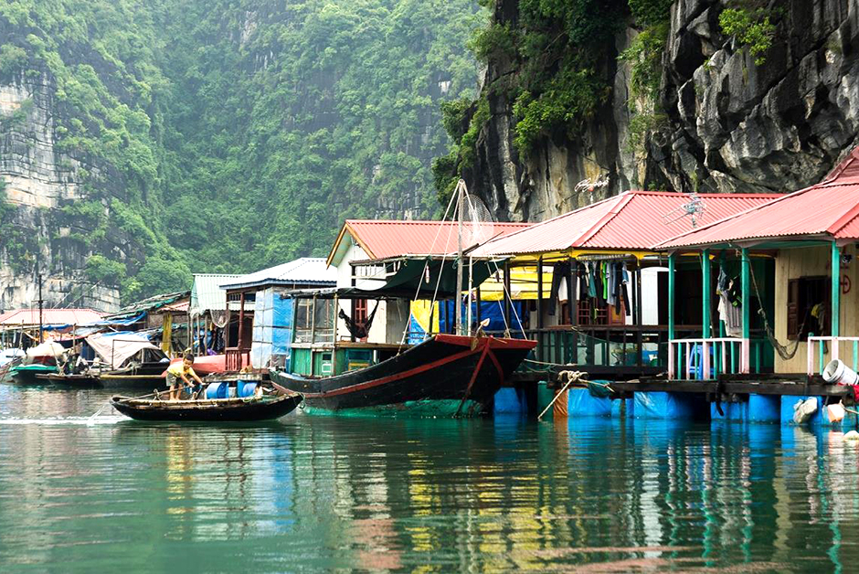 Làng chài Ba Hang - Three Caves Fishing Village | Yeudulich