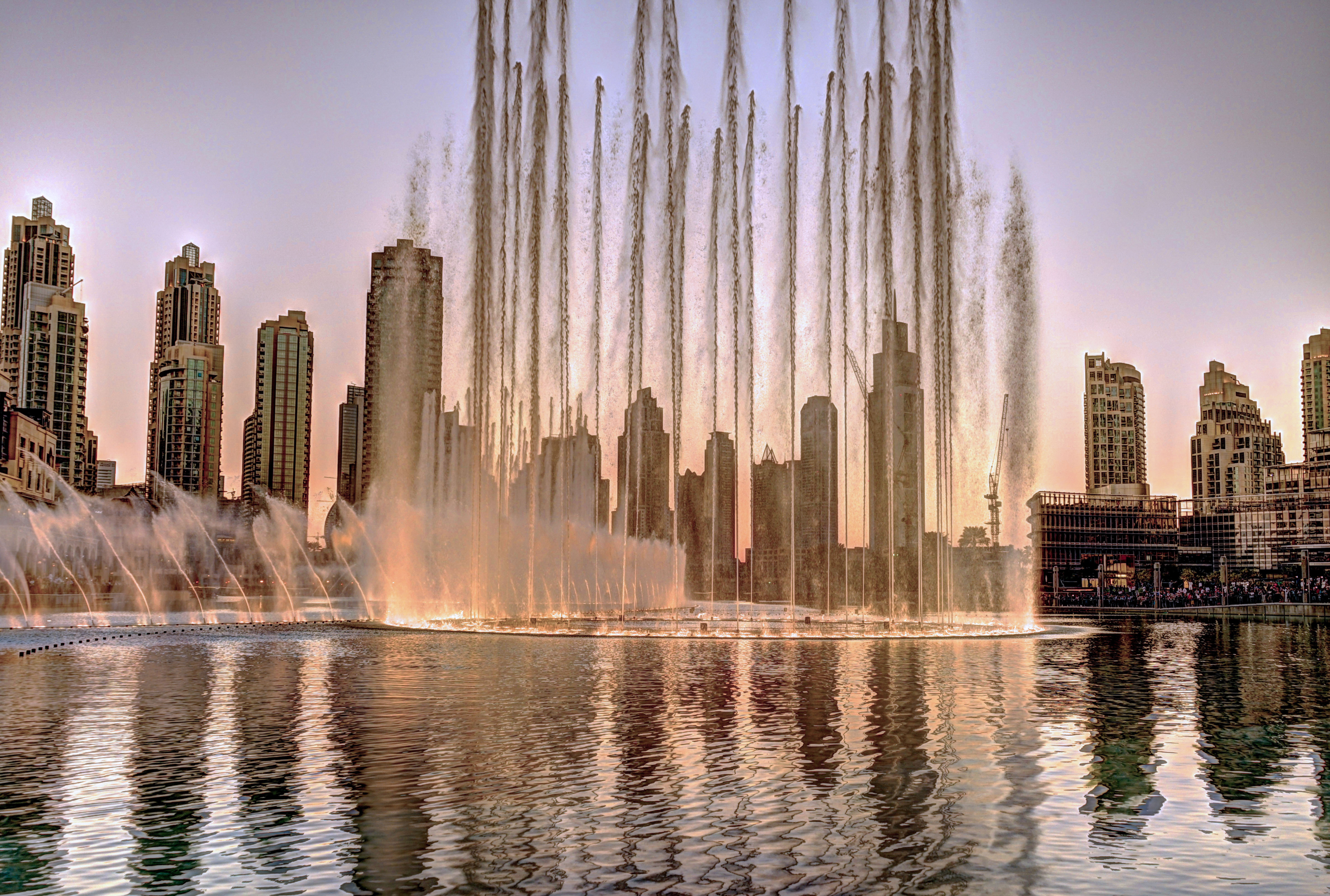 Đài phun nước Dubai - The Dubai Fountain - Dubai - Các Tiểu Vương Quốc Ả Rập Thống Nhất
