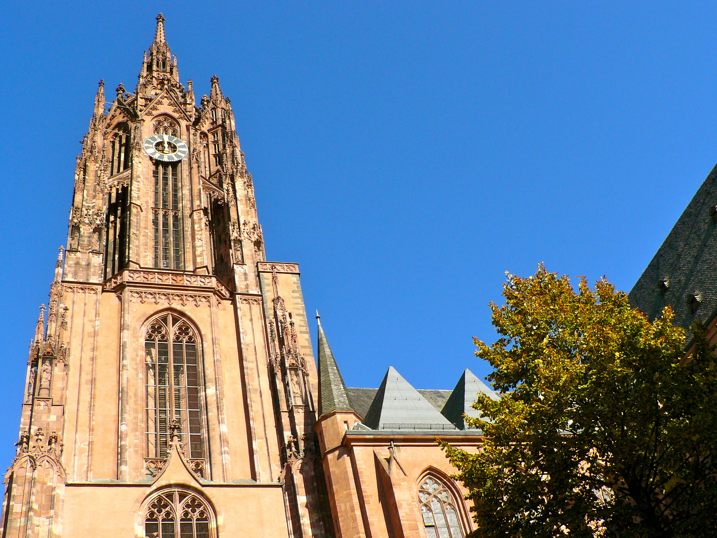 Nhà thờ lớn Frankfurt - Cathedral of St. Bartholomew | Yeudulich