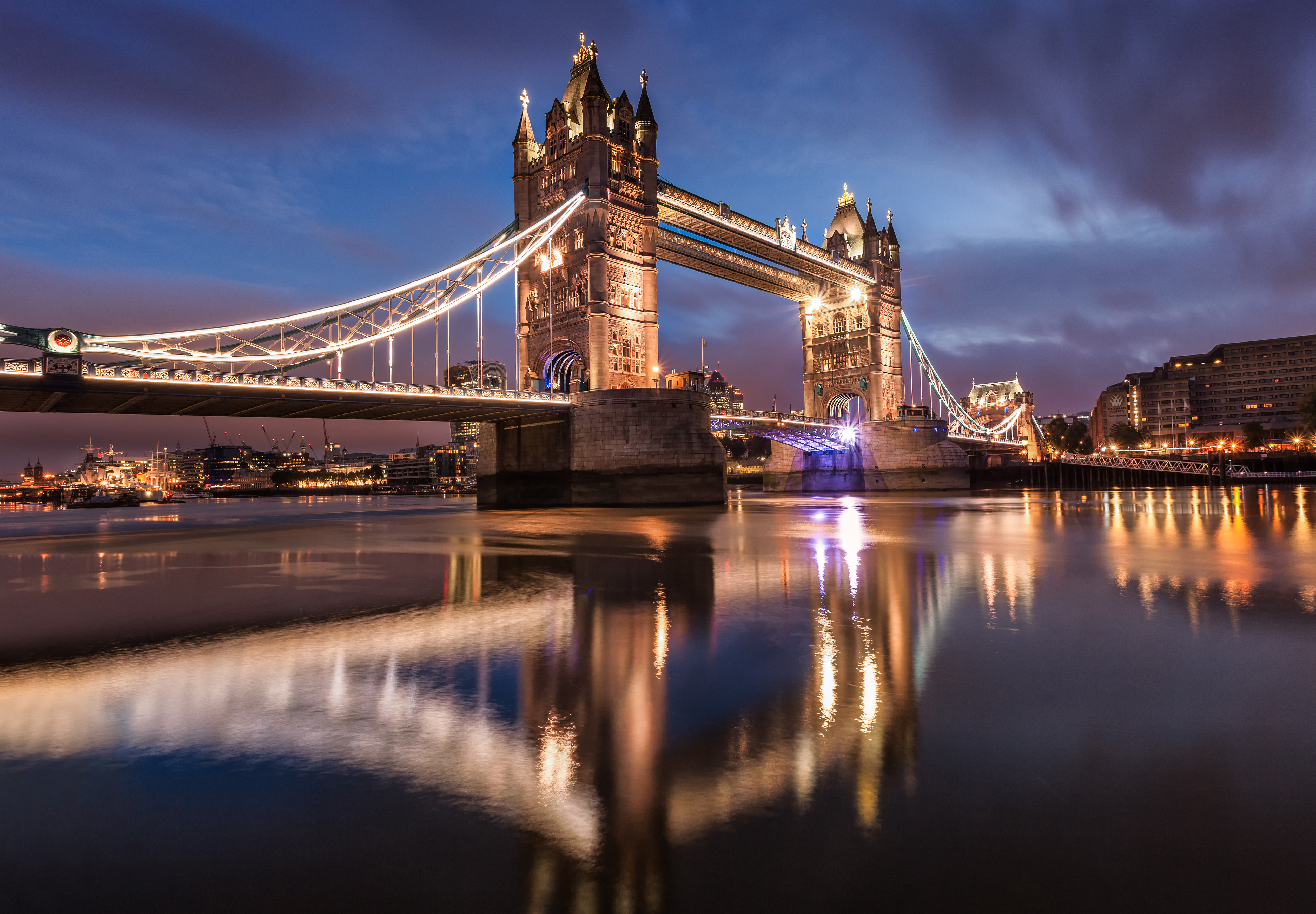 Cầu Tháp - Tower Bridge - London - Anh