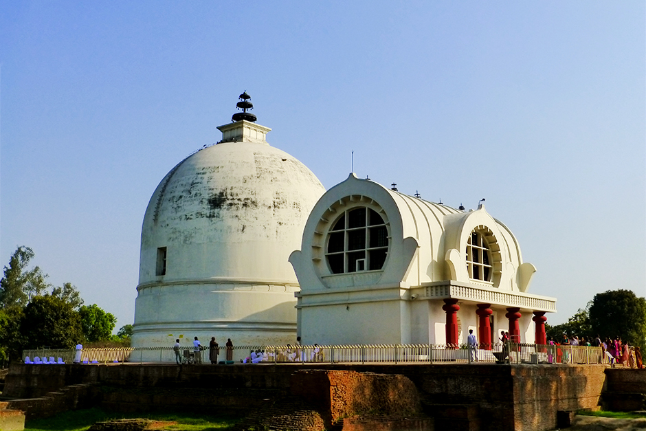 Đền Đại Niết Bàn - The Parinirvana Temple - Kushinagar - Ấn Độ