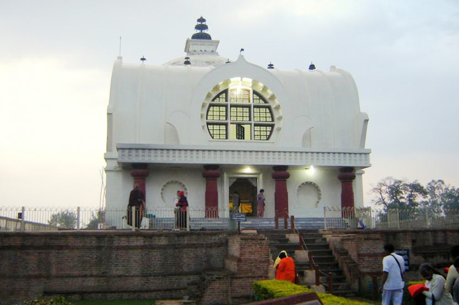 Tháp Trà Tỳ - Mahaparinirvana Stupa - Kushinagar - Ấn Độ