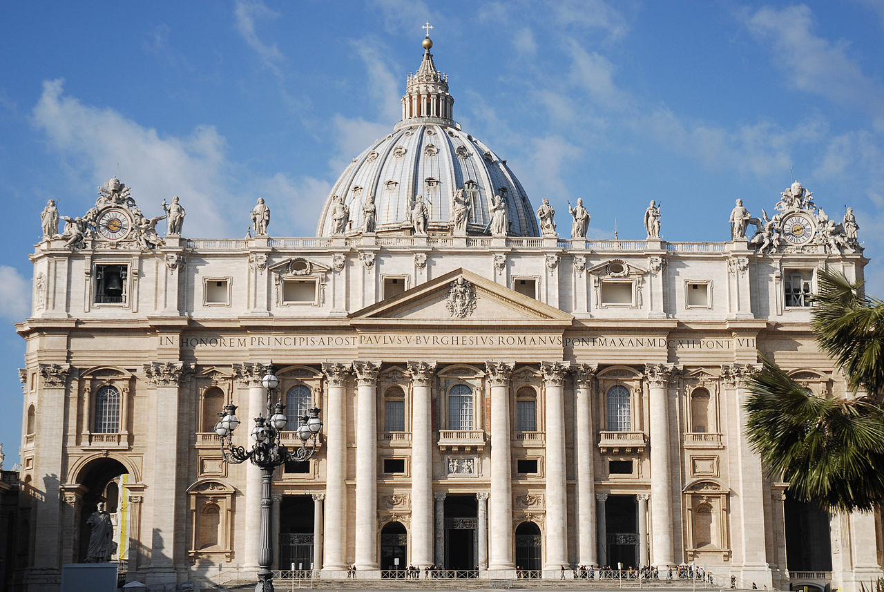 Vương cung thánh đường Thánh Peter là công trình quan trọng bậc nhất tại đất nước Vatican nhỏ bé
