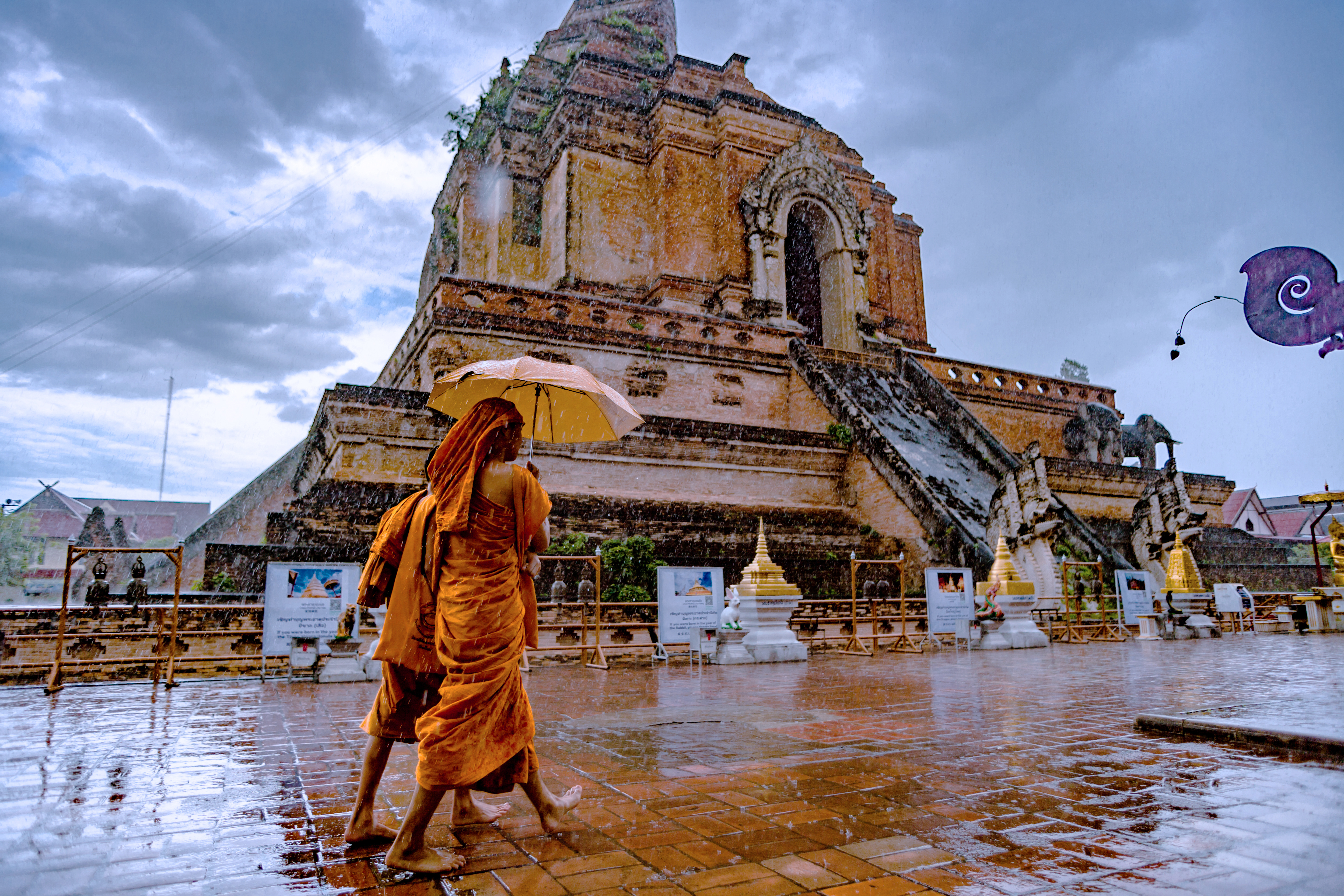 Chùa Wat Chedi Luang Varavihara - Wat Chedi Luang Varavihara Temple - Chiang Mai - Thái Lan