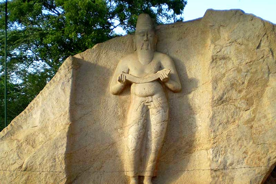 Tượng vua Parakramabahu I - Statue of Parakramabahu I | Yeudulich