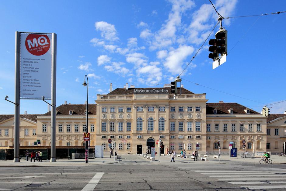 Quận Bảo tàng - MuseumsQuartier Wien - Vienna - Áo