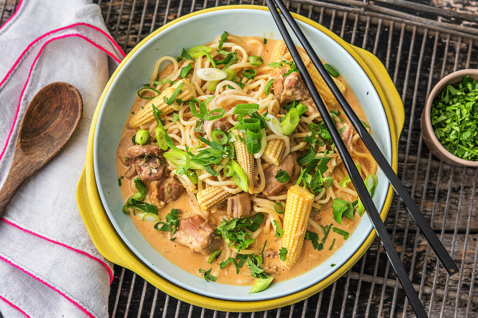 Du lịch bụi Penang Malaysia - thủ đô ẩm thực châu Á - Món mỳ laksa có phần nước dùng hương vị đậm đà, chua ngọt. Ảnh: Australian Pork